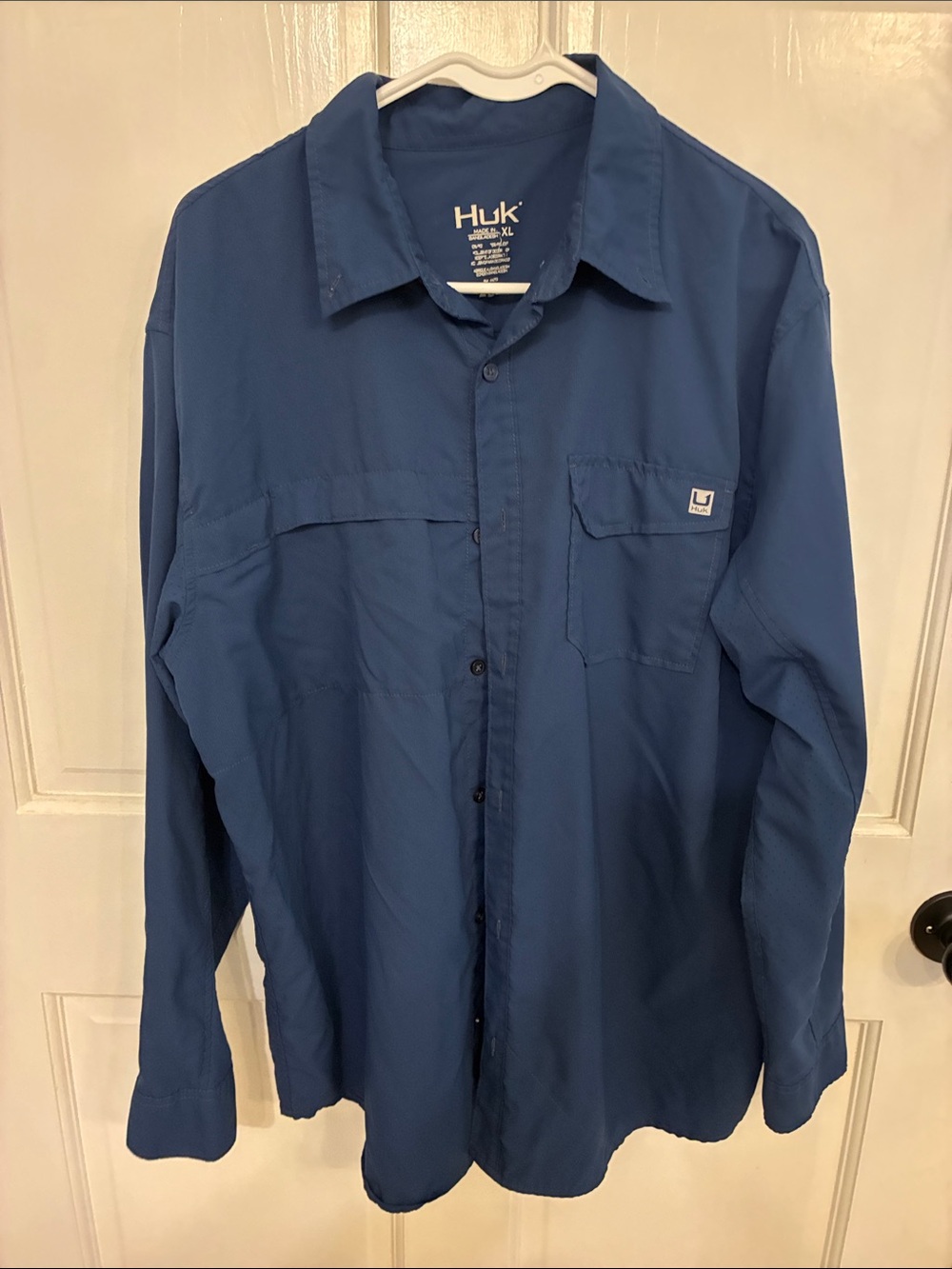 Huk Men's Button-Down Performance Shirt in Blue
